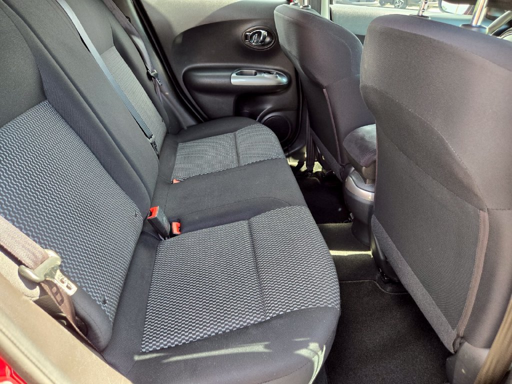 Used 2016 Nissan Juke S FWD image 21