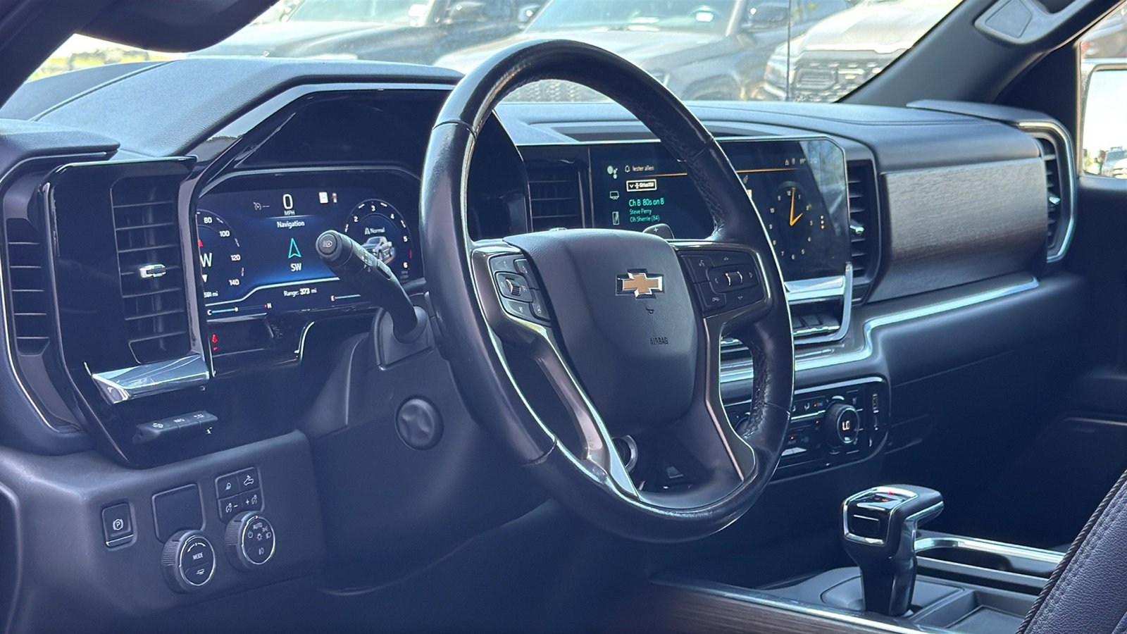 Used 2022 Chevrolet Silverado 1500 High Country w/ High Country Premium Package image 10