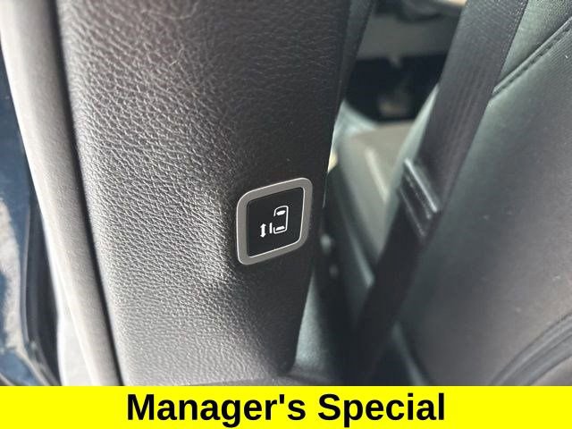 Used 2024 Chrysler Pacifica Touring image 32