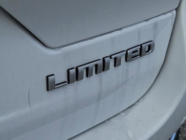 New 2025 Jeep Grand Cherokee Limited w/ Luxury Tech Group II image 10