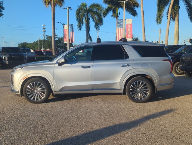 Used 2024 Hyundai Palisade Calligraphy image 5