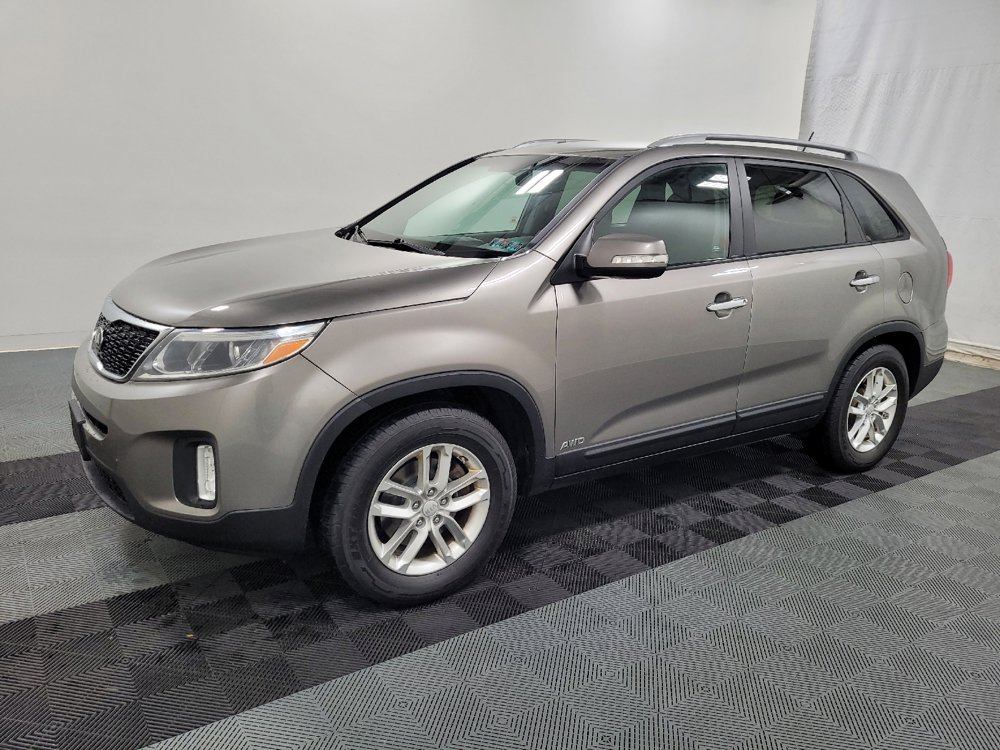 Used 2015 Kia Sorento LX AWD/4WD image 2
