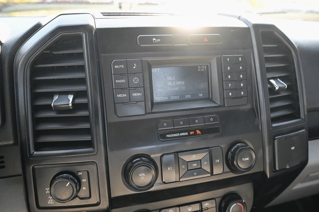 Used 2016 Ford F150 XL w/ Heavy-Duty Payload Package image 28