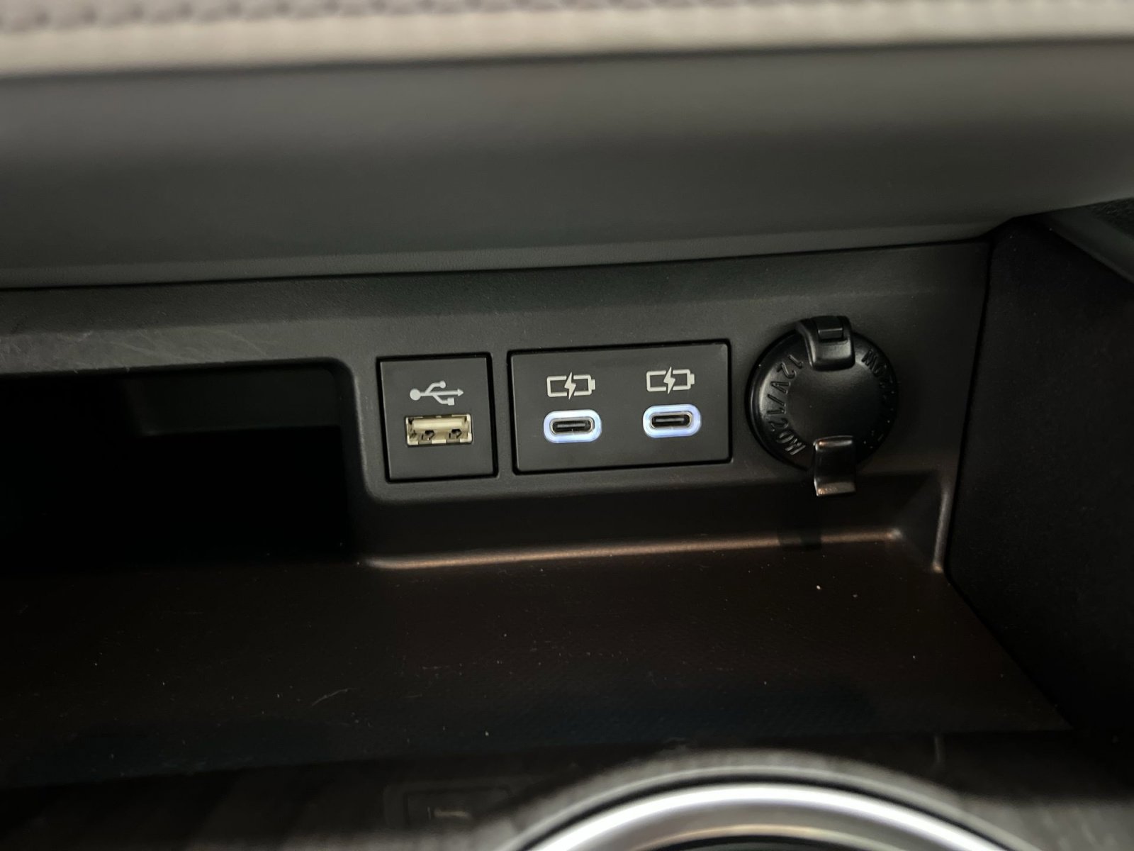 Used 2023 Toyota Highlander Platinum image 35