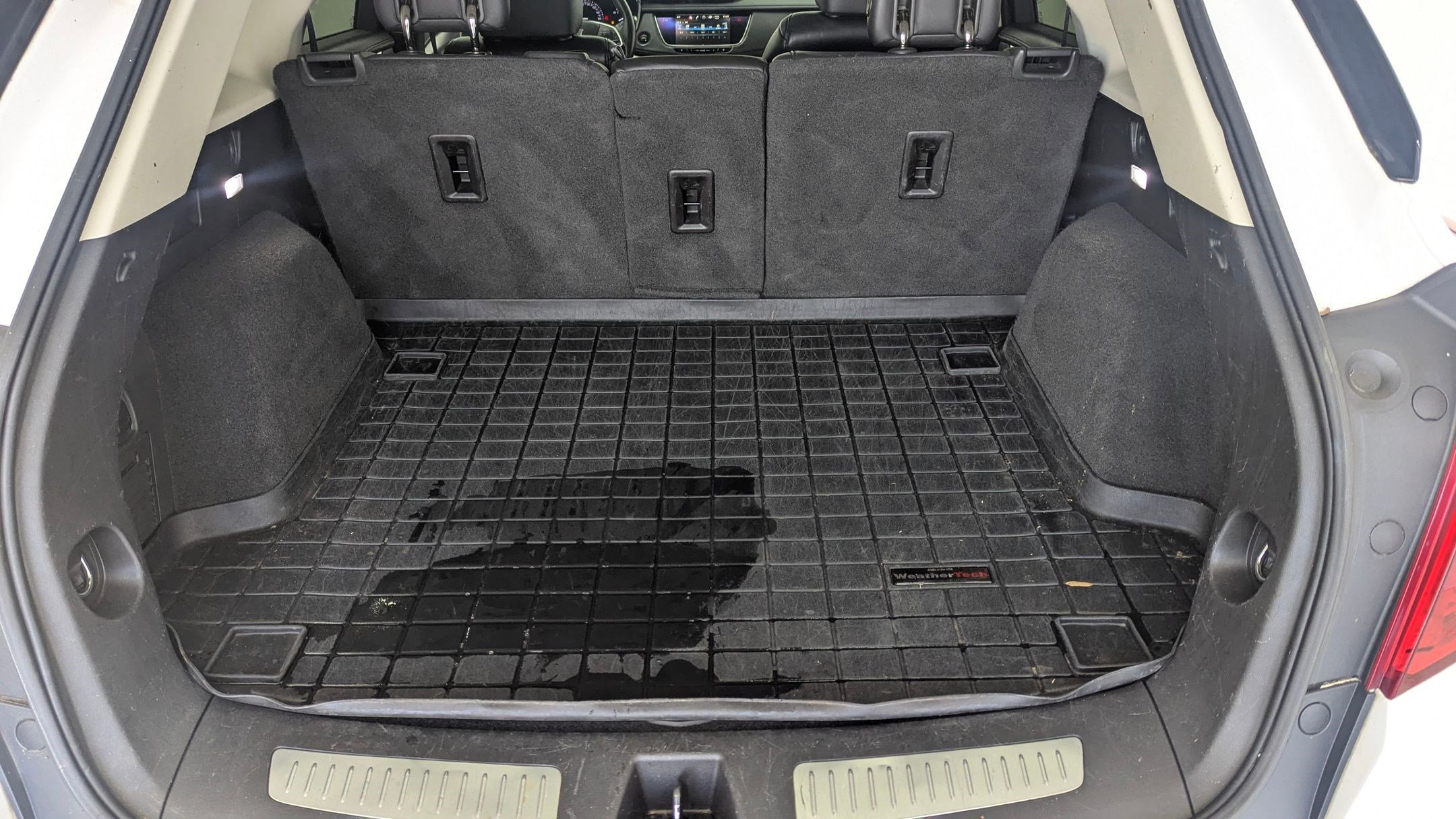 Used 2017 Cadillac XT5 Luxury w/ Driver Awareness Package image 24