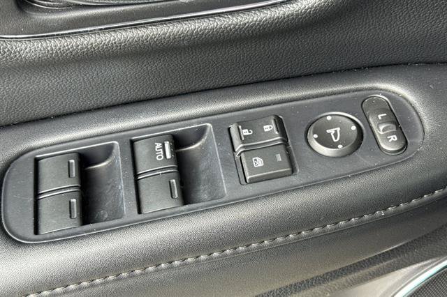 Used 2019 Honda HR-V EX-L image 11