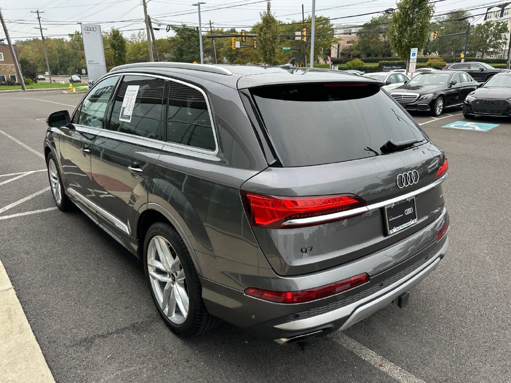 Certified 2025 Audi Q7 3.0T Premium Plus w/ Premium Plus Package AWD/4WD image 21
