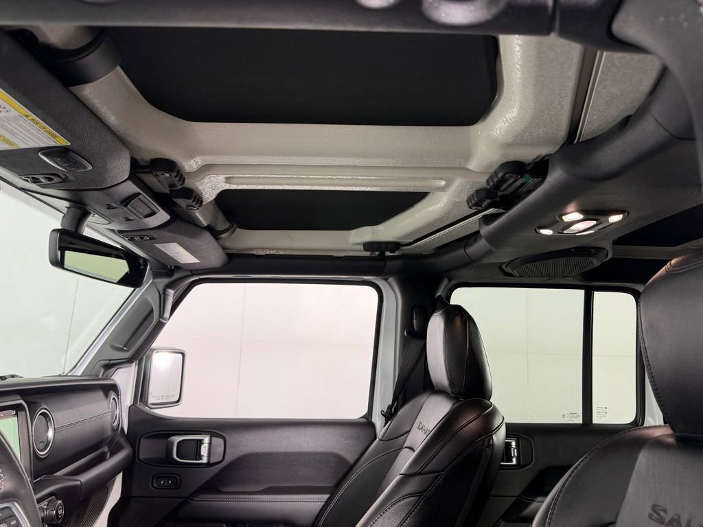 Used 2023 Jeep Wrangler Unlimited Sahara w/ Cold Weather Group image 23