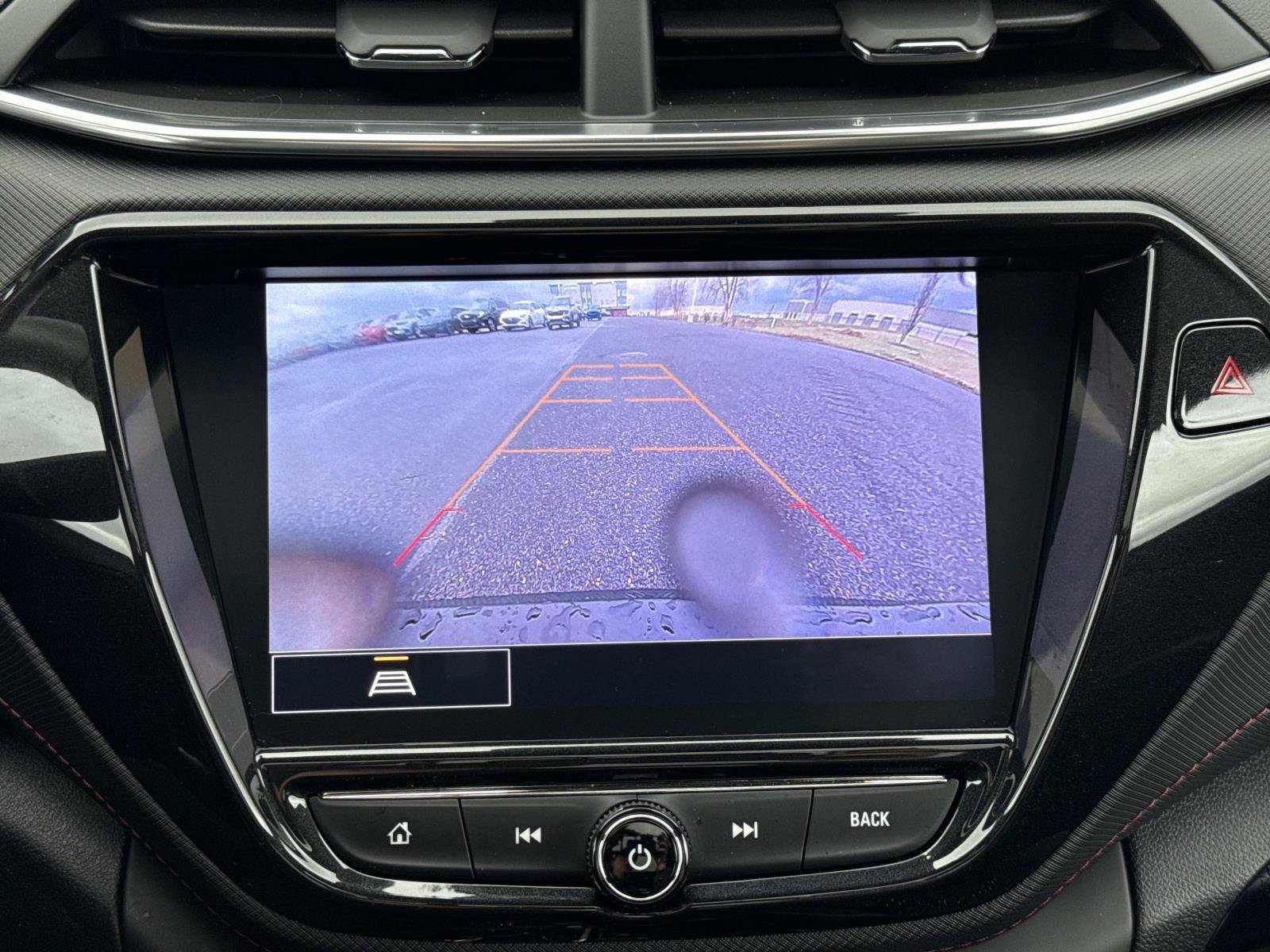 Used 2023 Chevrolet TrailBlazer RS w/ Sun and Liftgate Package AWD/4WD image 4