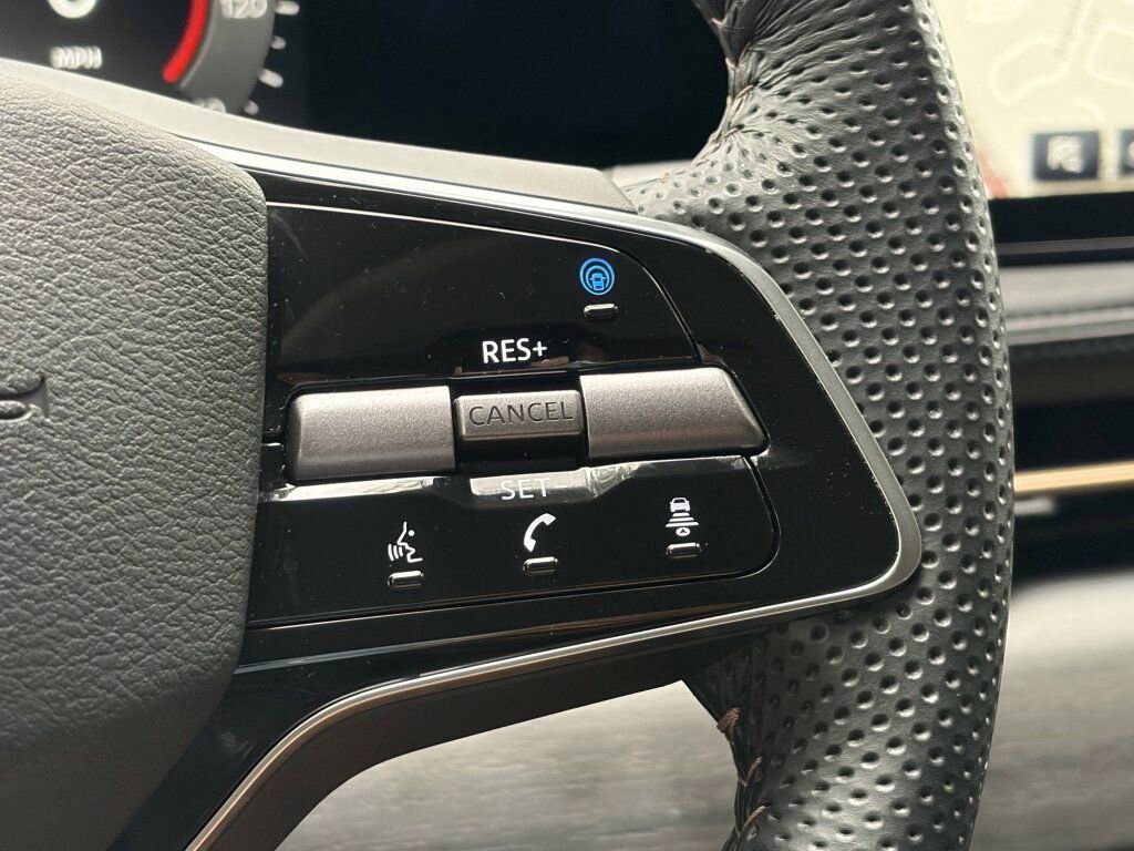 Certified 2024 Nissan Ariya FWD image 29