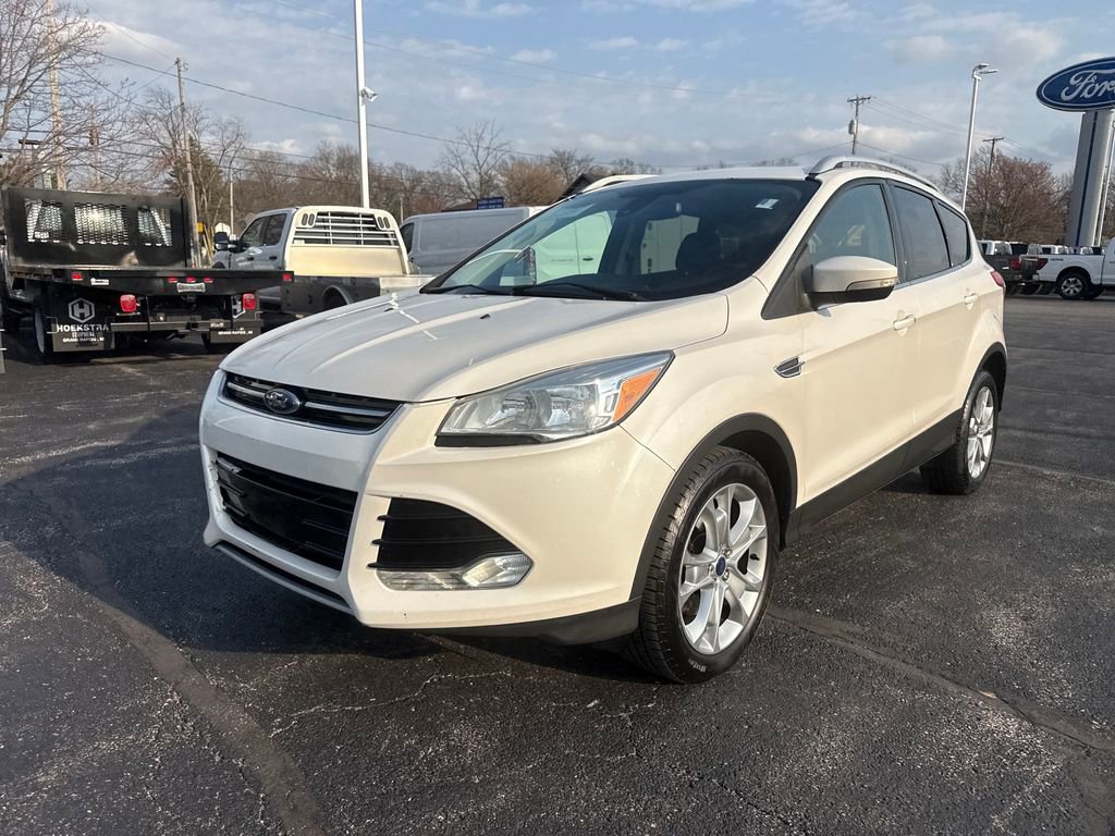 Used 2016 Ford Escape Titanium image 2