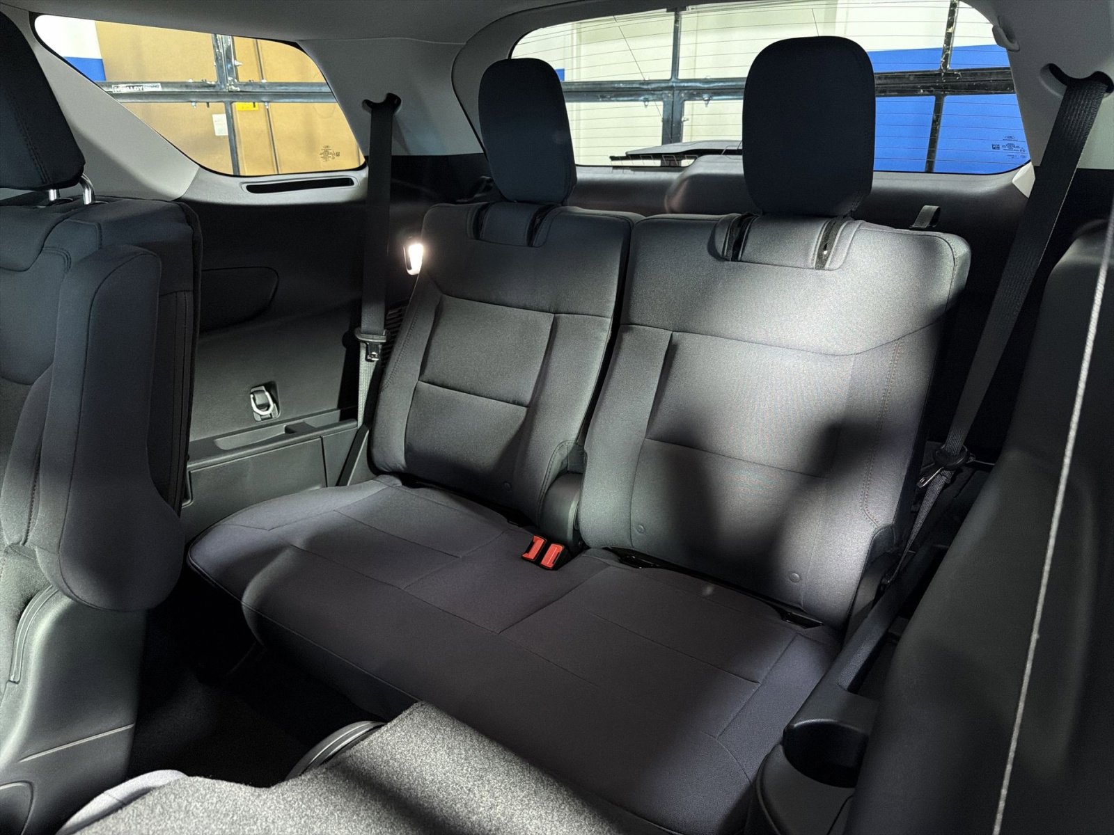 Used 2026 Ford Explorer Active AWD/4WD image 32