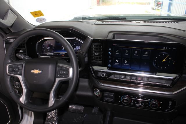 Used 2024 Chevrolet Silverado 2500 LT image 23