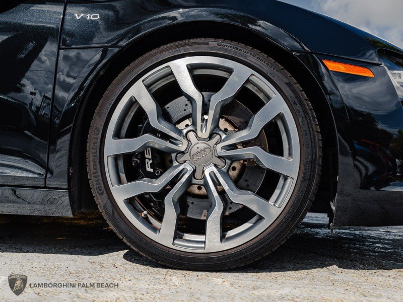 Used 2012 Audi R8 V10 AWD/4WD image 32