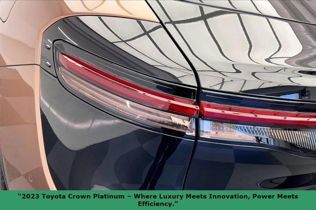 Used 2023 Toyota Crown Platinum image 30