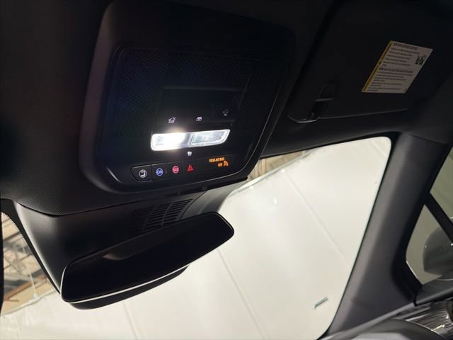 Used 2024 Chevrolet Blazer EV LT image 17