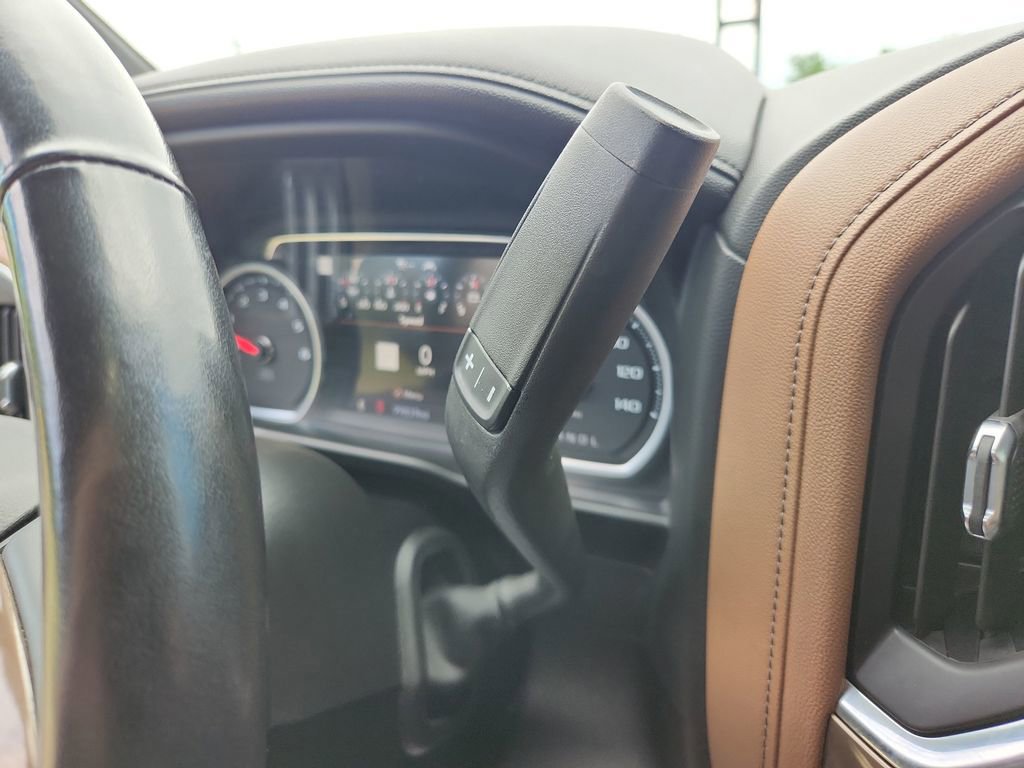 Used 2021 Chevrolet Silverado 1500 High Country w/ Technology Package AWD/4WD image 25