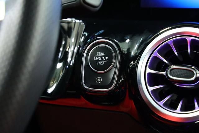 Used 2024 Mercedes-Benz GLA 35 AMG 4MATIC image 19