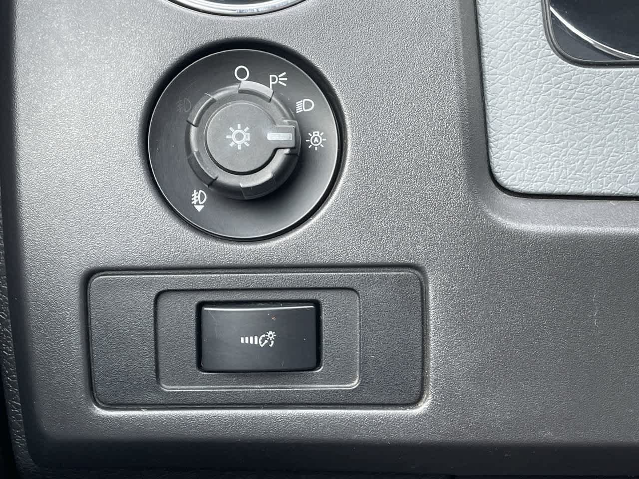 Used 2013 Ford F150 XLT w/ Luxury Equipment Group AWD/4WD image 26