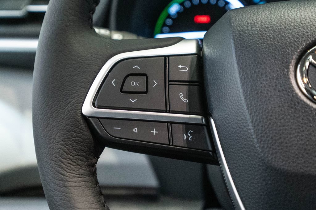 New 2026 Toyota Sienna XLE FWD image 19