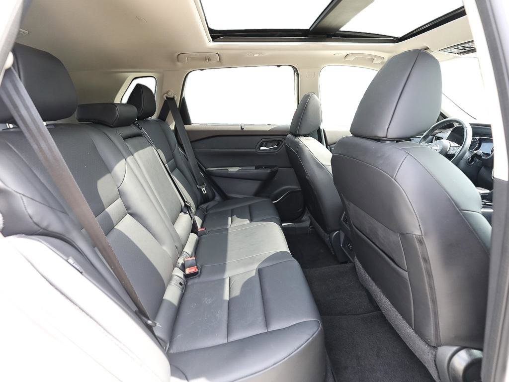 Used 2023 Nissan Rogue SV w/ SV Premium Package AWD/4WD image 22