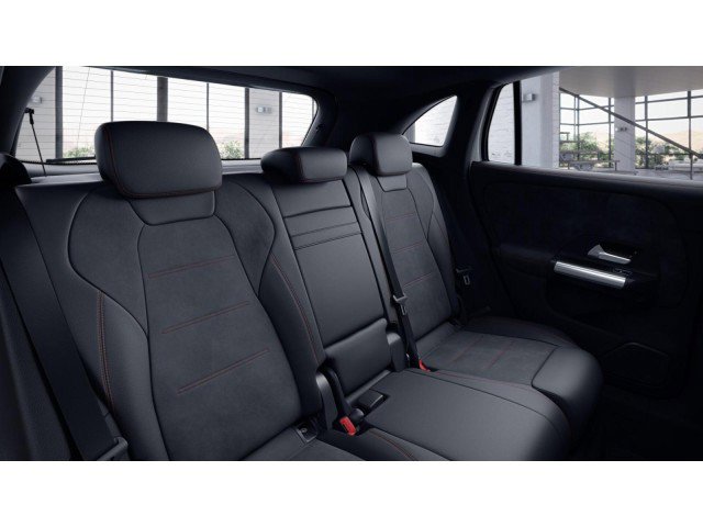 Certified 2022 Mercedes-Benz GLA 35 AMG 4MATIC image 21