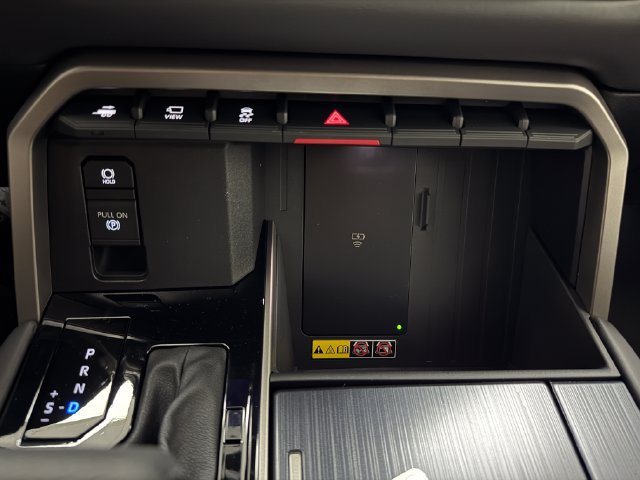 New 2026 Toyota Sequoia Platinum AWD/4WD image 20
