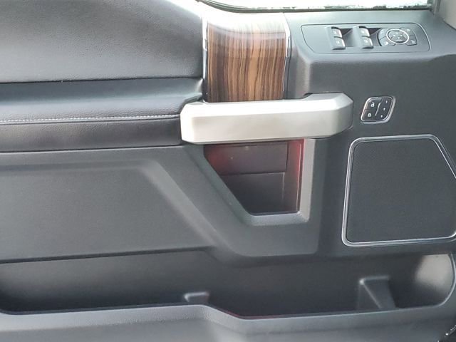 Used 2015 Ford F150 Lariat w/ Equipment Group 502A Luxury image 31