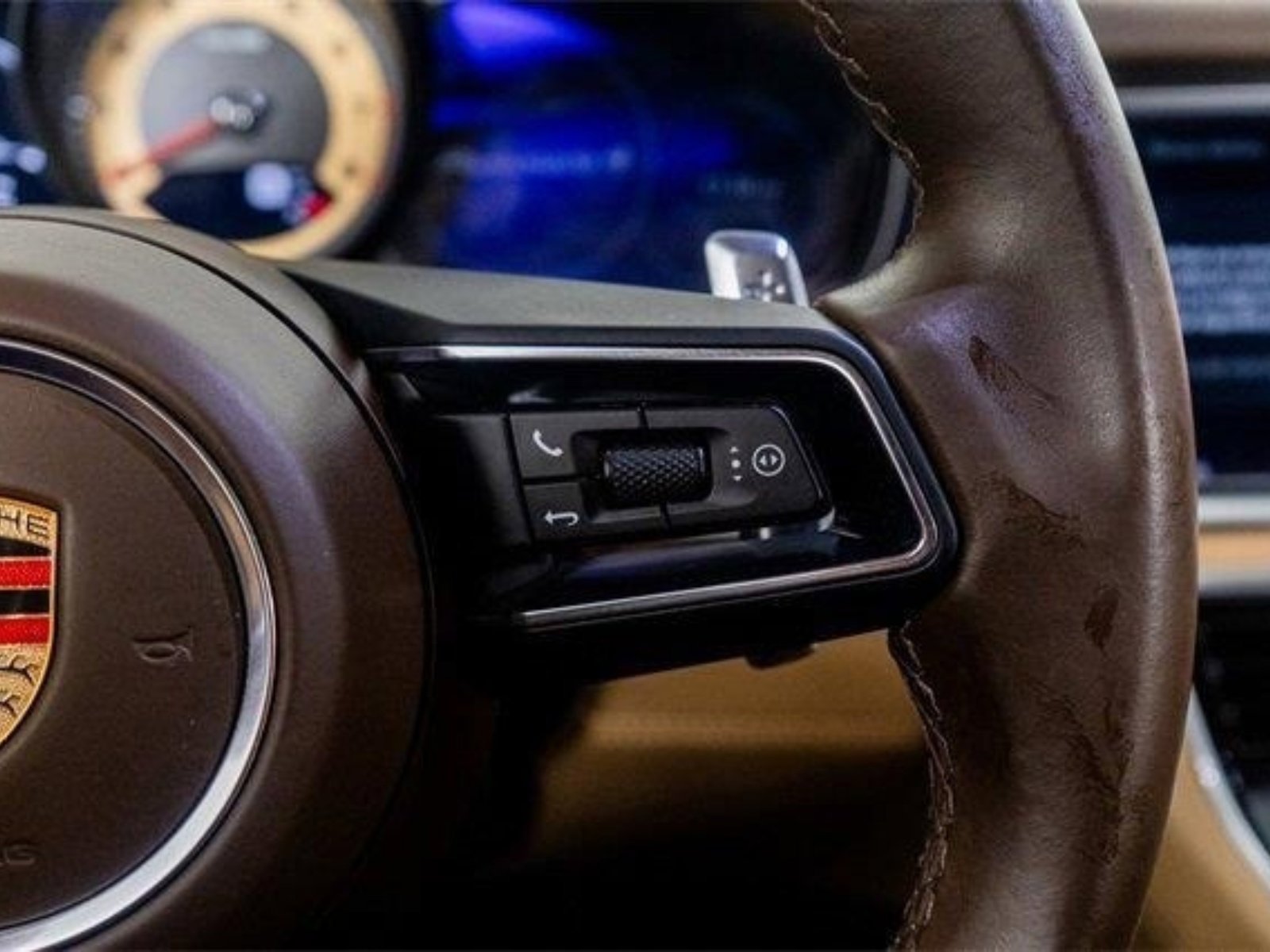 Used 2023 Porsche Panamera 4 Platinum Edition w/ Assistance Package image 49