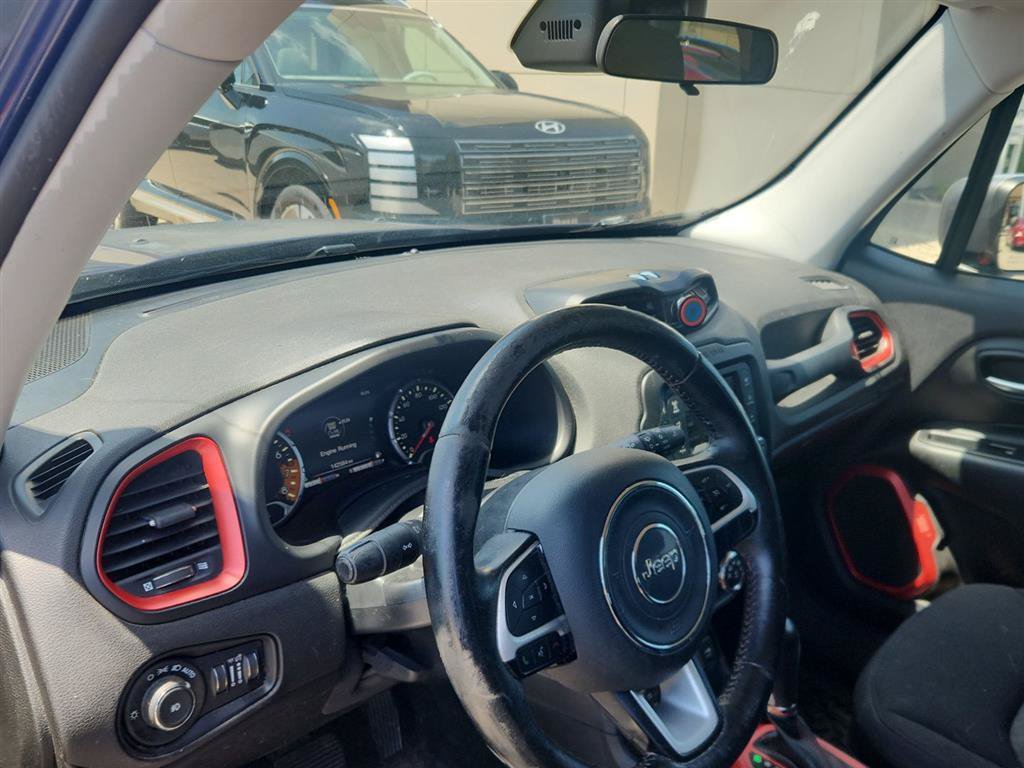 Used 2016 Jeep Renegade Trailhawk AWD/4WD image 12