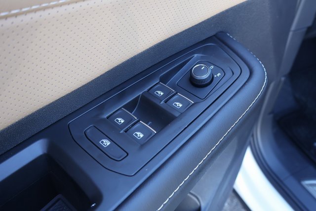 New 2026 Volkswagen Atlas Cross Sport SE image 10