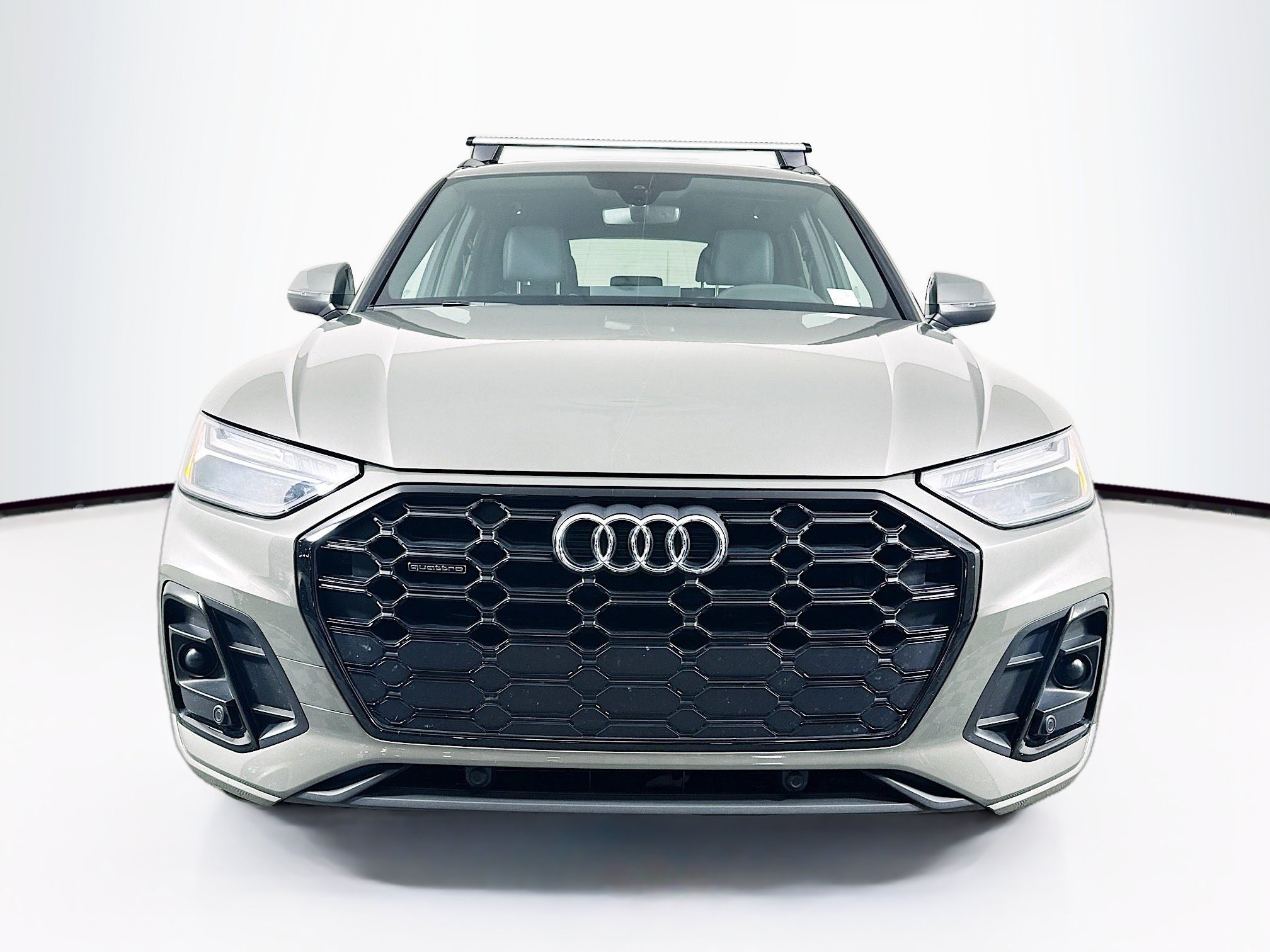 Used 2025 Audi Q5 2.0T Premium AWD/4WD image 2