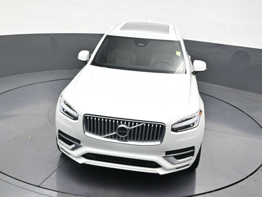 Certified 2023 Volvo XC90 B5 Plus AWD/4WD image 26