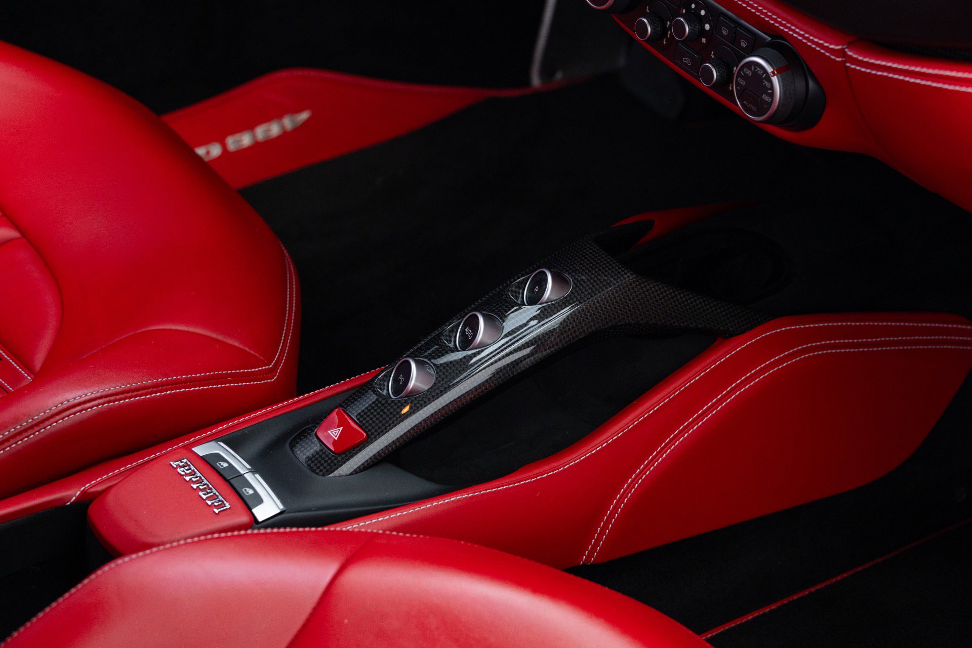 Used 2017 Ferrari 488 GTB RWD image 65
