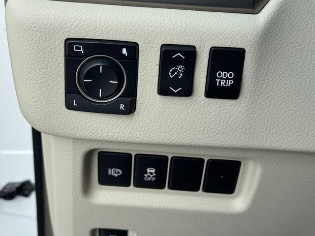 Used 2017 Lexus GX 460 Premium AWD/4WD image 30