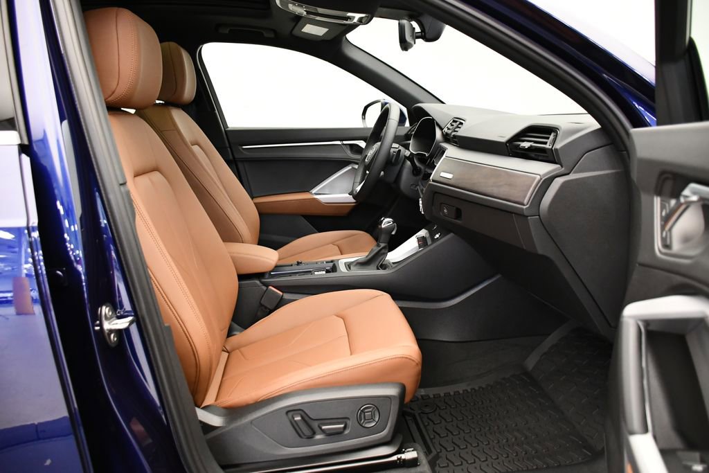 Used 2025 Audi Q3 2.0T Premium w/ Convenience Package image 49