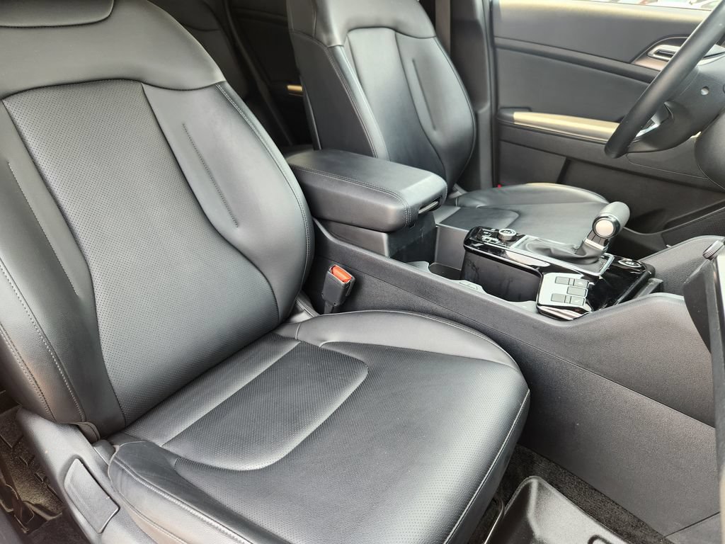 Certified 2024 Kia Sportage EX AWD/4WD image 18