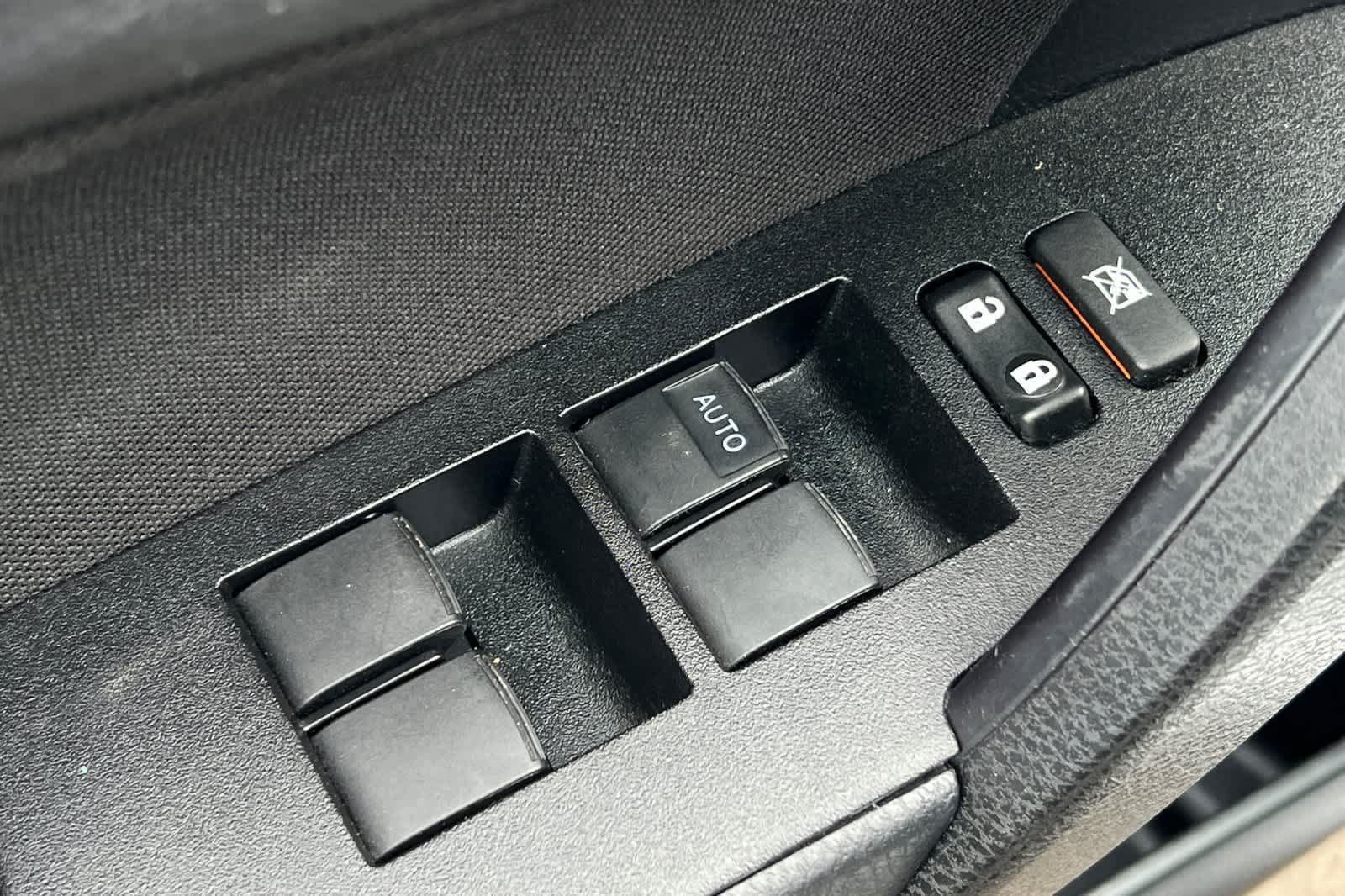 Used 2019 Toyota Corolla LE FWD image 14