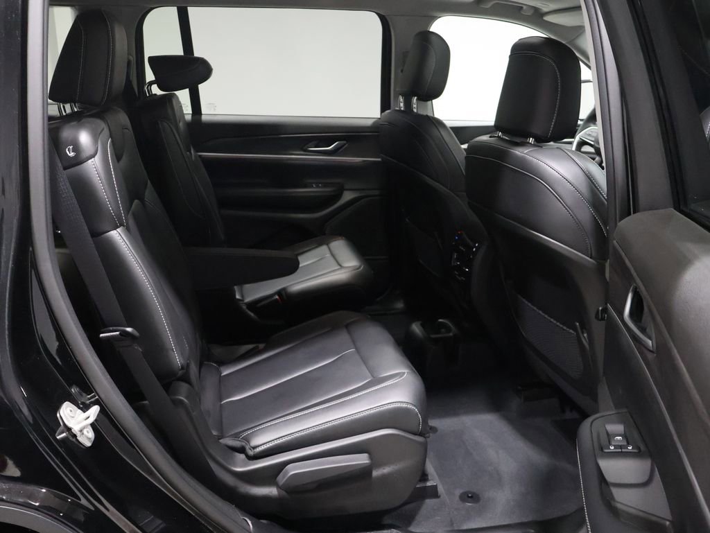 Used 2023 Jeep Grand Cherokee L Limited w/ Trailer Tow Group (B) image 24