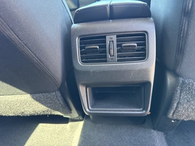 Used 2023 Nissan Rogue S AWD/4WD image 13