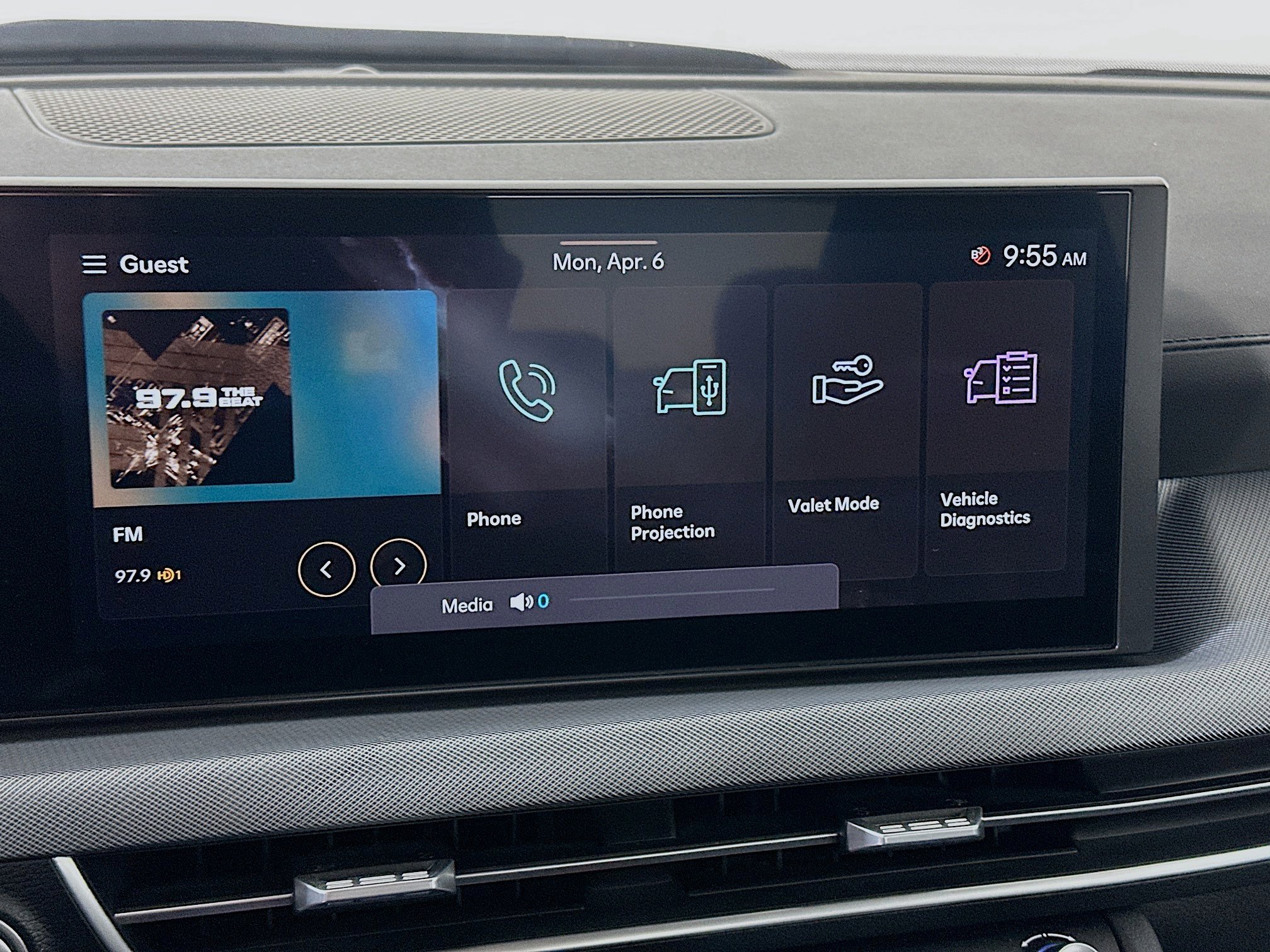 Used 2025 Hyundai Sonata SEL FWD image 21