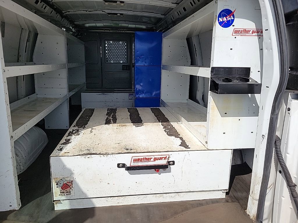 Used 2020 Chevrolet Express 3500 Extended w/ Driver Convenience Package image 4