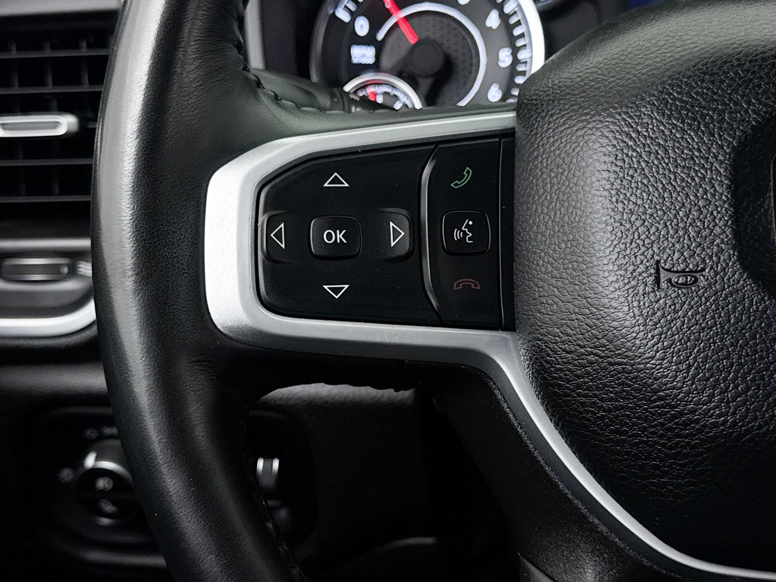 Used 2024 RAM 1500 Big Horn RWD image 27