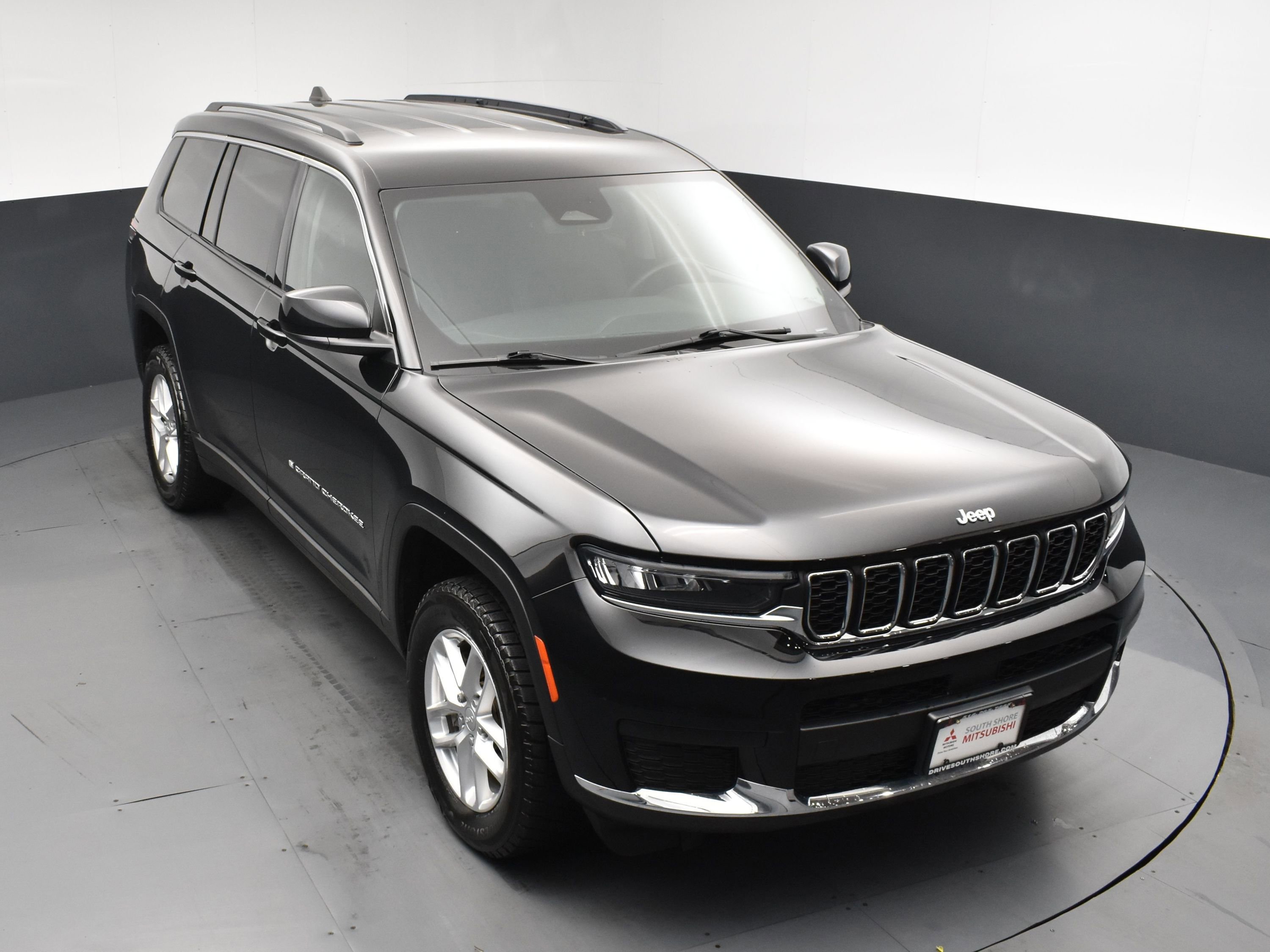 Used 2022 Jeep Grand Cherokee L Laredo w/ Luxury Tech Group I image 22