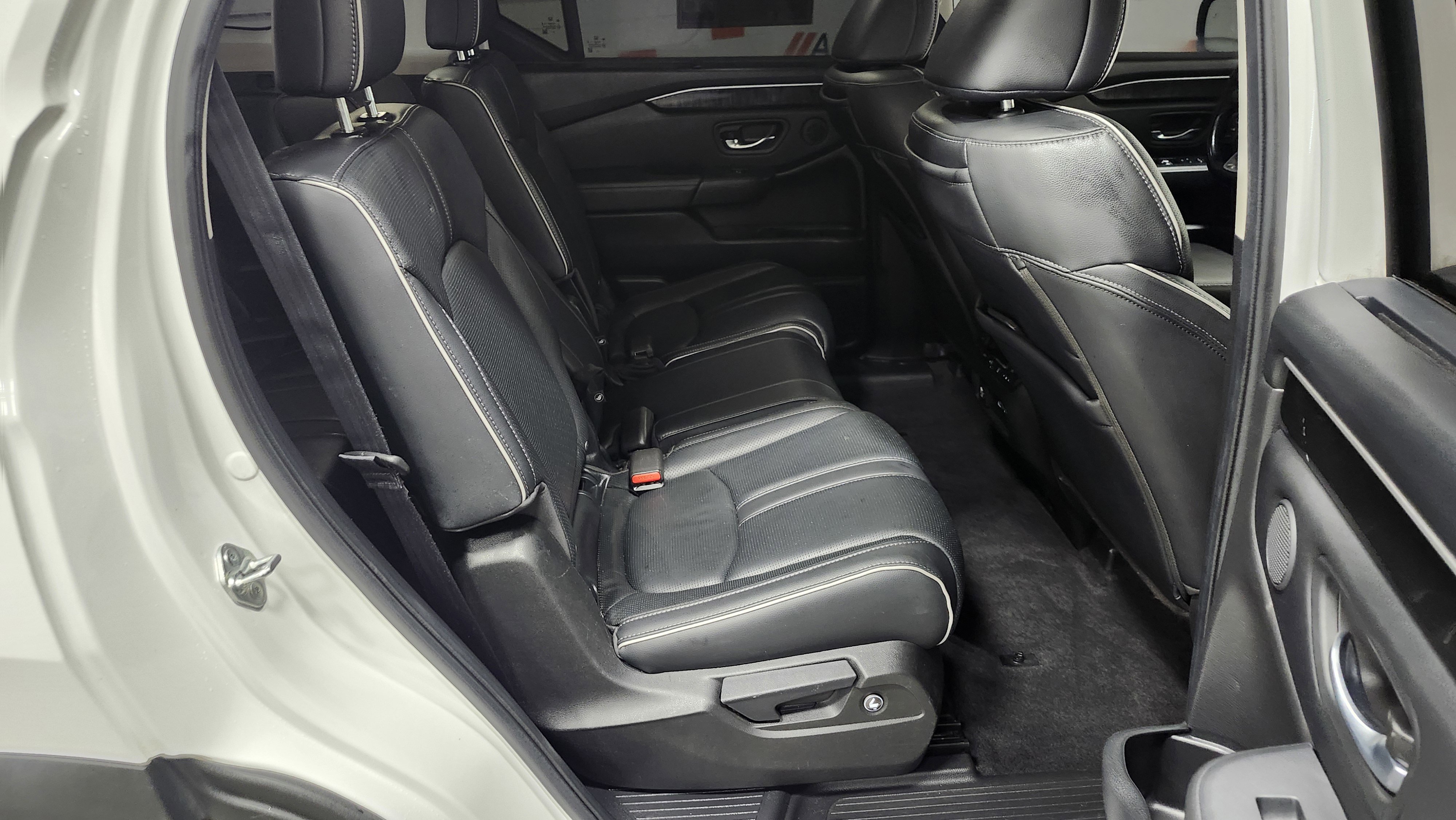 Used 2023 Honda Pilot Elite image 24