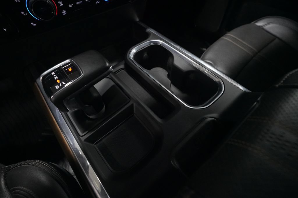 Used 2024 Chevrolet Silverado 1500 High Country w/ Technology Package AWD/4WD image 16