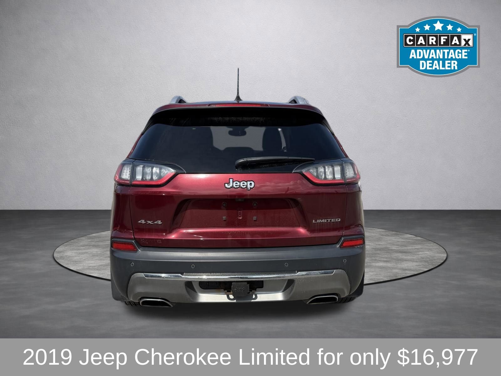 Used 2019 Jeep Cherokee Limited w/ Luxury Group image 4