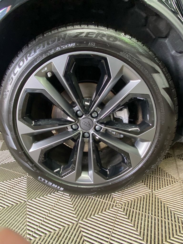 New 2026 Audi Q7 3.0T Premium Plus AWD/4WD image 8