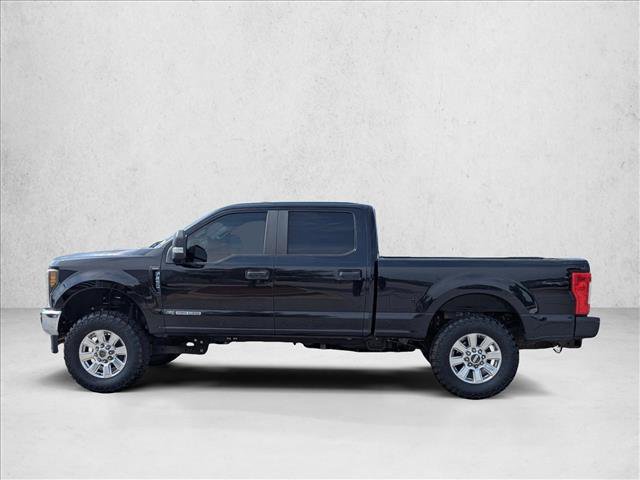 Used 2018 Ford F250 XL w/ STX Appearance Package AWD/4WD image 8