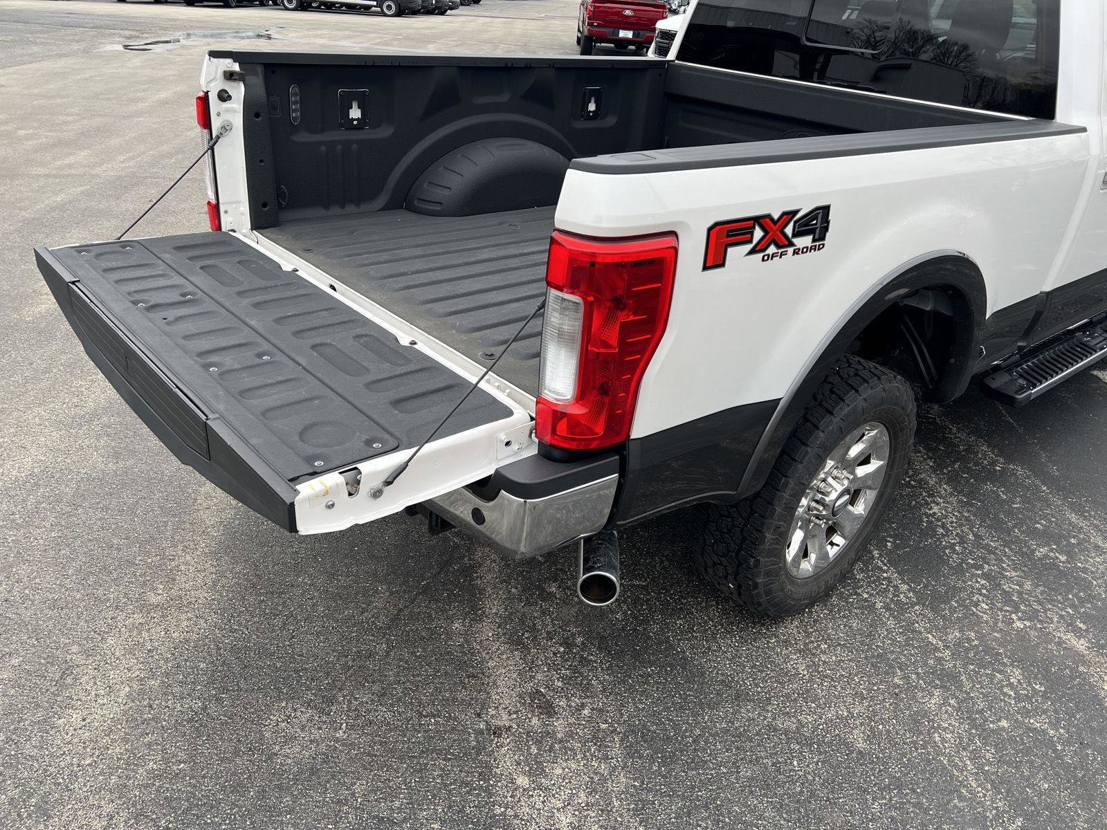 Used 2017 Ford F250 Lariat w/ Lariat Ultimate Package image 48